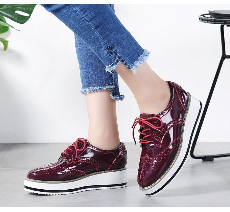 Akira Vrouwen Patent Leren Platform Platte Zwarte Schoenen - Zwart