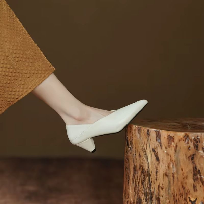 Albani Pumps Met Puntige Neus Voor Dames - Bruin
