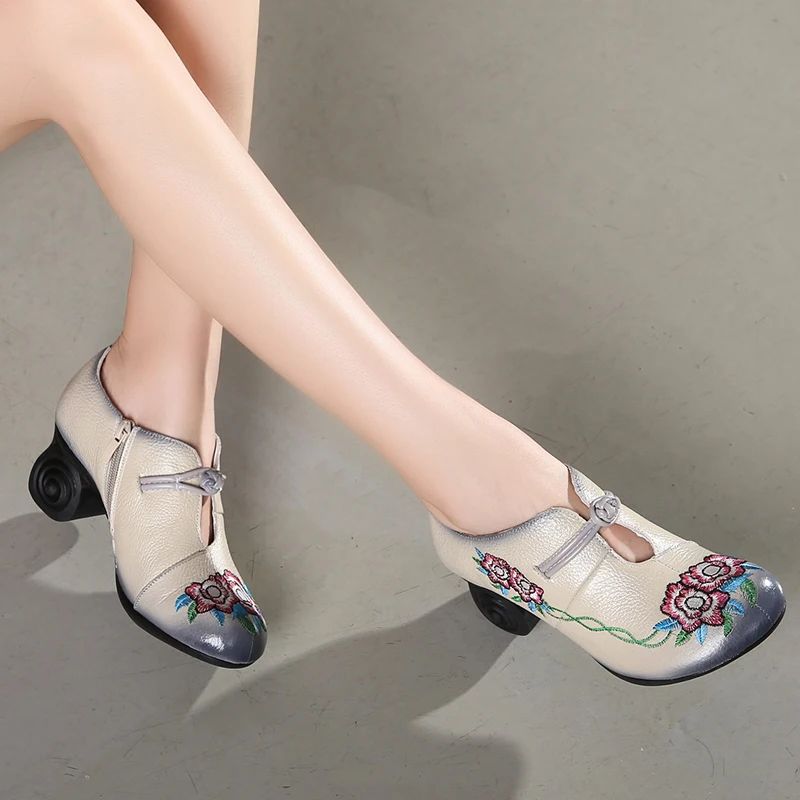 Aleida Dames Borduurwerk Pumps Schoenen - Grijs