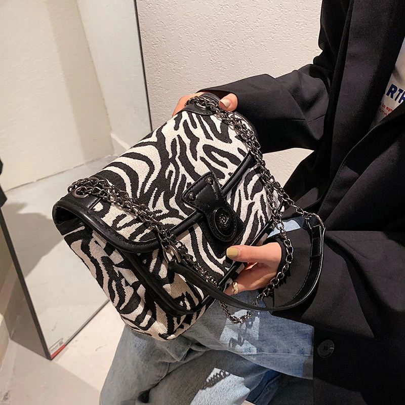 Alora Dames Crossbody Tas Met Ketting - Grote Zwarte