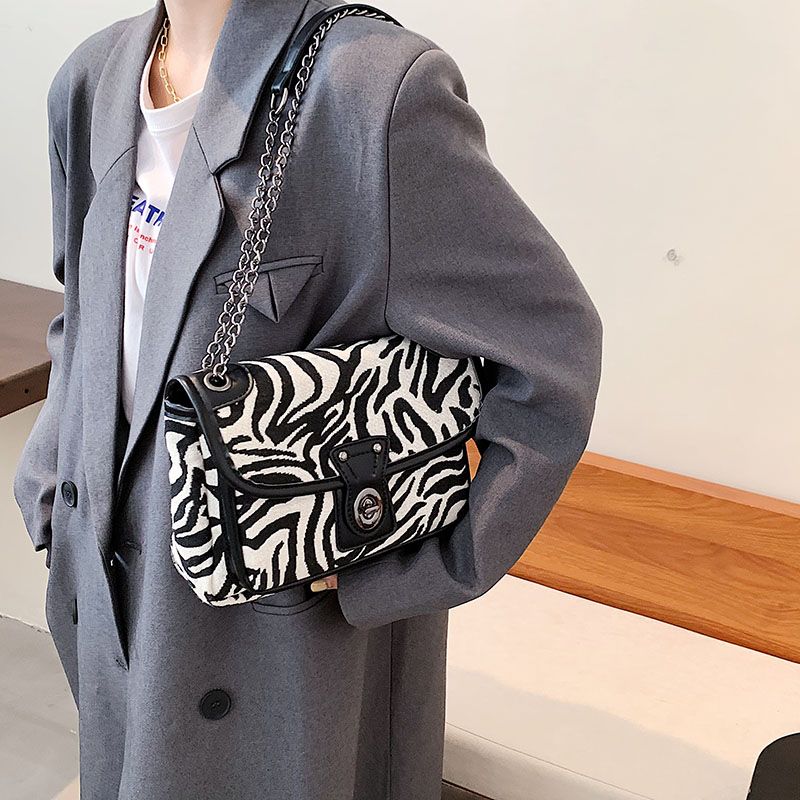 Alora Dames Crossbody Tas Met Ketting - Grote Zwarte