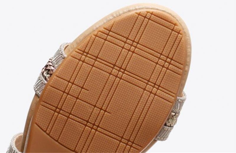 Arminia Hoge Sandalen Voor Dames Kwaliteitssandaal Met Wig - Zwart