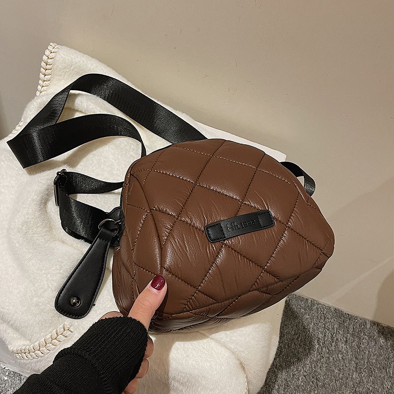 Benia Dames Kleine Gewatteerde Leren Handtas - Bruin