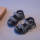 Grijs