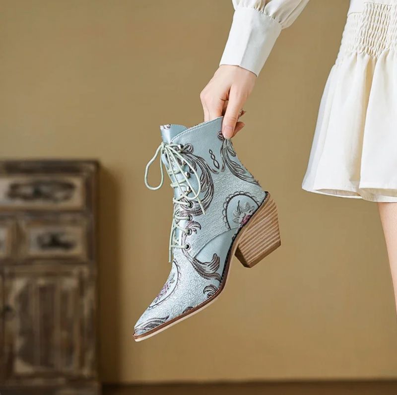 Briana Dames Embroidered Flowers Boots - Blauw
