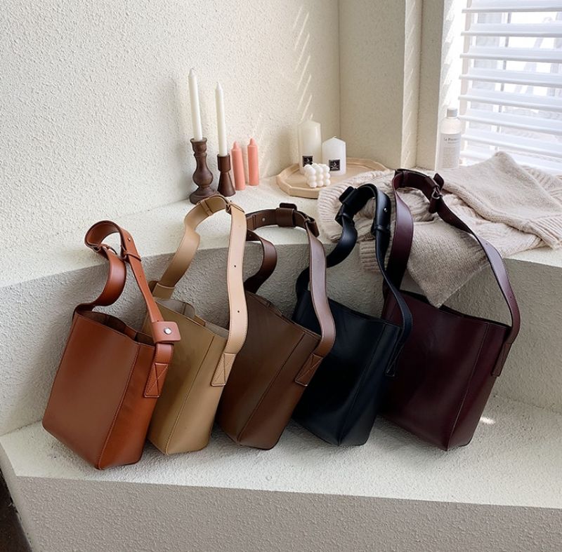 Caly Dames Handtas Met Hoge Capaciteit - Licht Khaki