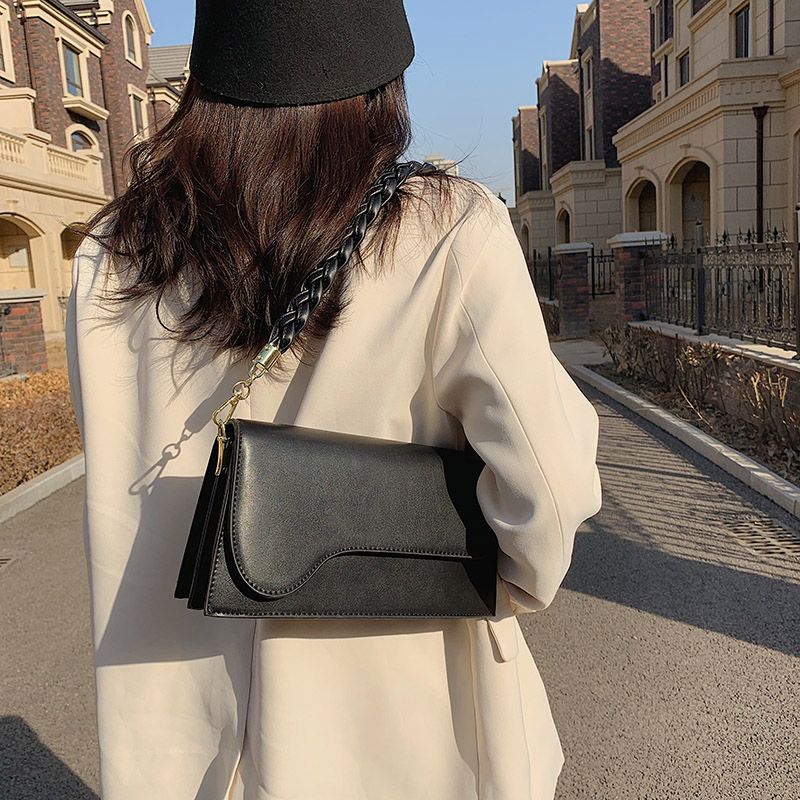 Caly Dames Kleine Leren Schouder Handtas - Zwart
