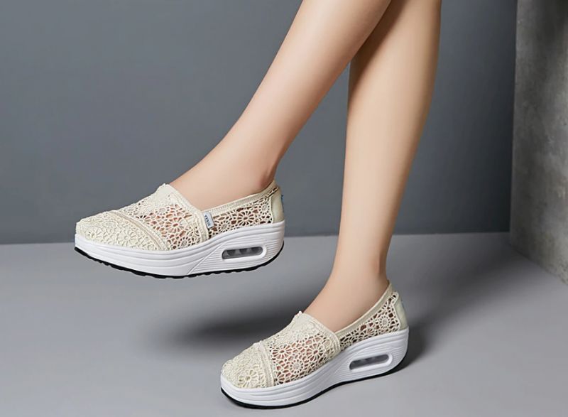 Caridad Dames Platform Schoenen Ademende Zwarte Slip-on - Zwart
