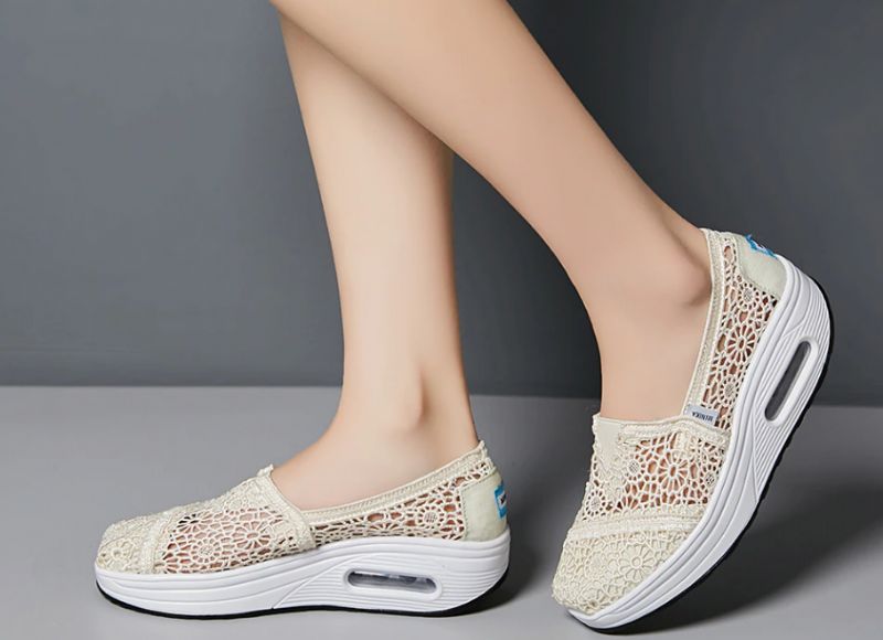 Caridad Dames Platform Schoenen Ademende Zwarte Slip-on - Zwart