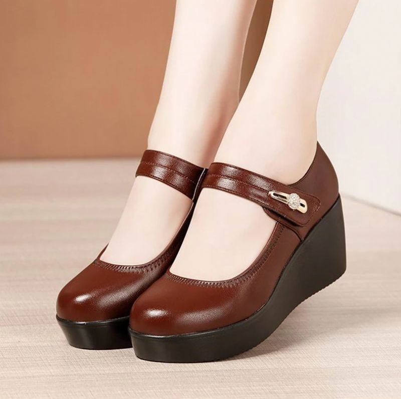 Carmenza Dames Platform Schoenen - Bruin