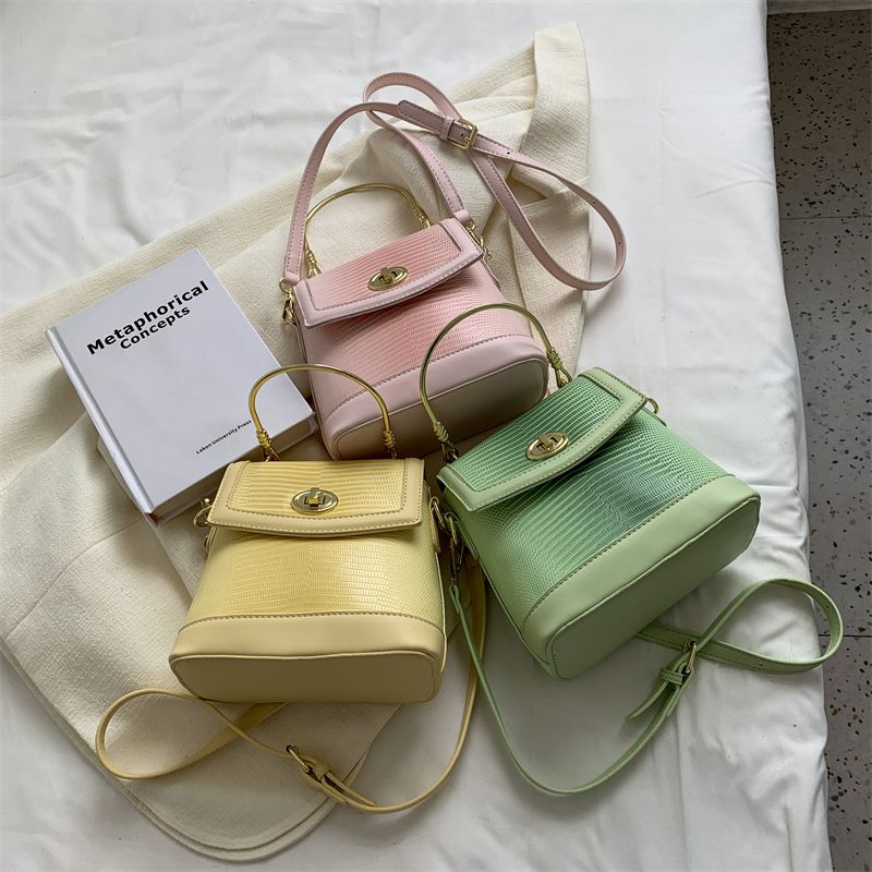 Caruso Dames Mini Leren Crossbody Handtas - Roze