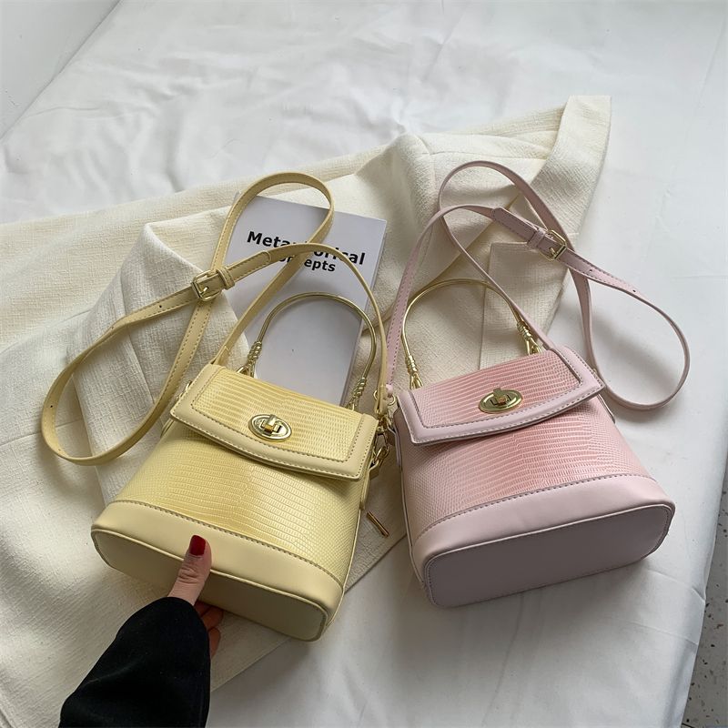 Caruso Dames Mini Leren Crossbody Handtas - Roze