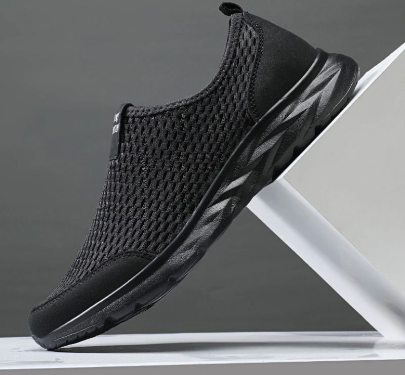 Celik Heren Slip-on Sneaker - Zwart