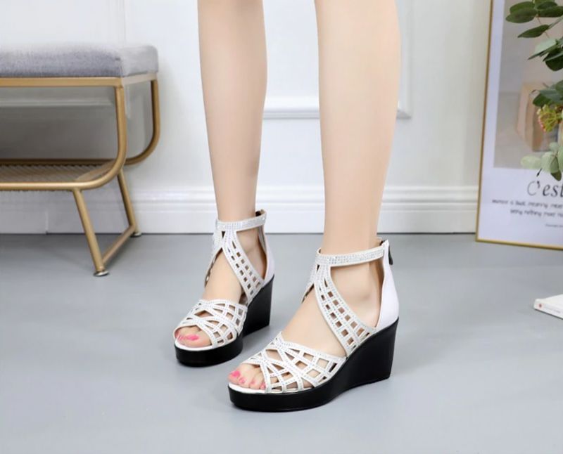 Charli Platform Wedge Sandaal Voor Dames - Goud