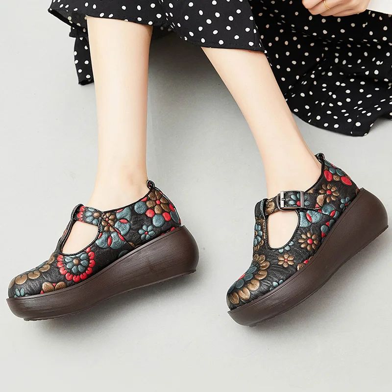 Claudia Dames Leren Ronde Neus Platform Schoenen - Bruin