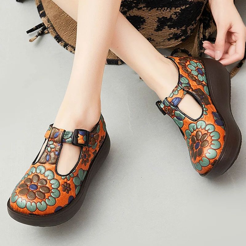 Claudia Dames Leren Ronde Neus Platform Schoenen - Bruin