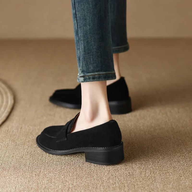 Cornelia Dames Med Heels Leren Loafer - Zwart