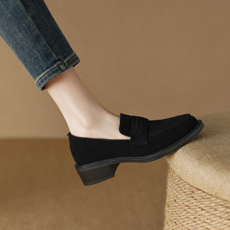 Cornelia Dames Med Heels Leren Loafer - Zwart