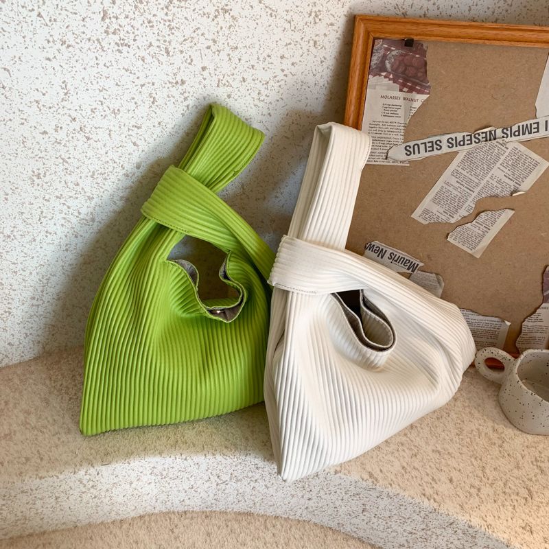 Cruz Dames Geplooide Leren Handtas - Zwart