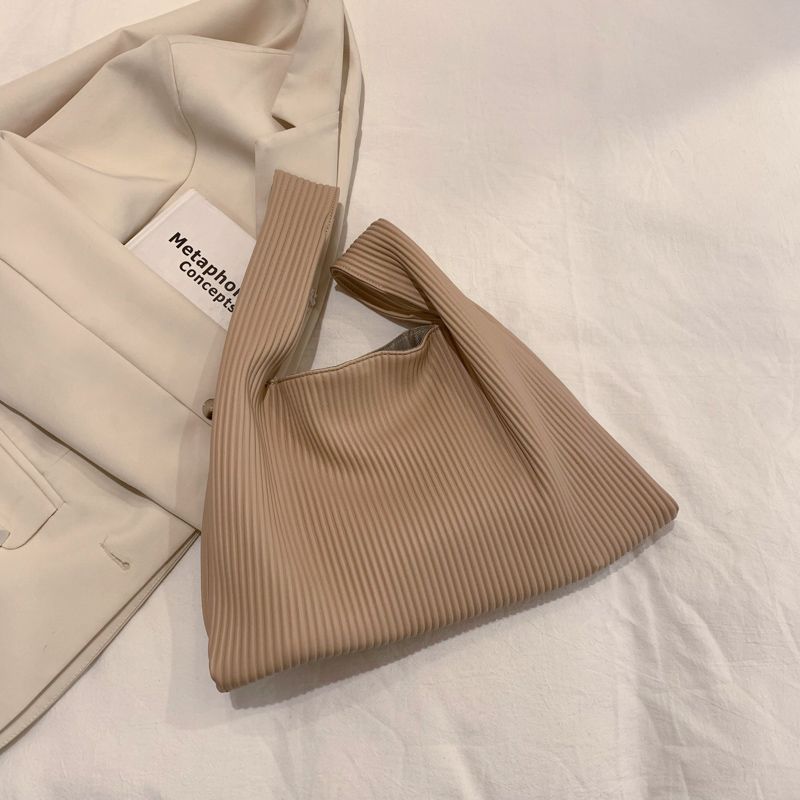 Cruz Dames Geplooide Leren Handtas - Zwart