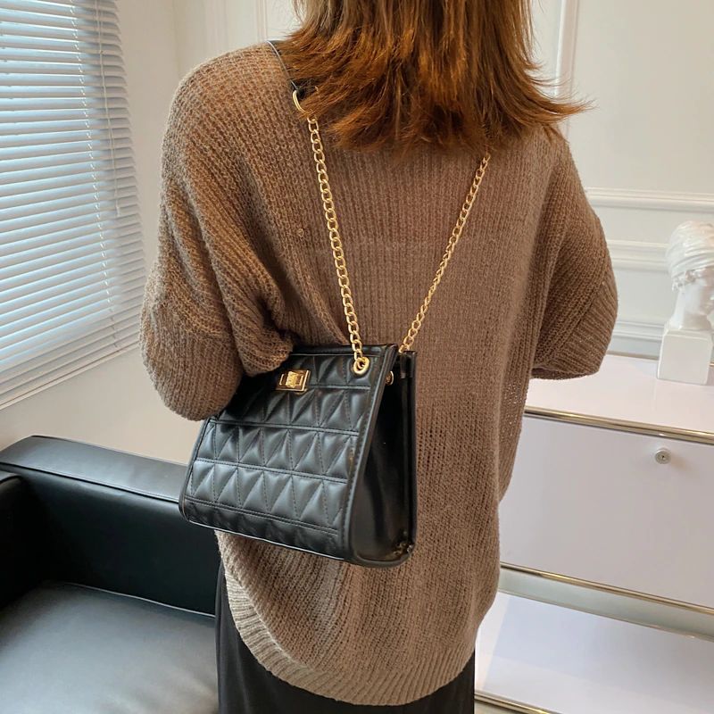 Crysti Dames Chain Shoulder Handtas - Zwart