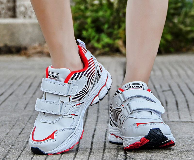 Darwin Jongens Hardloopschoenen - Zwart