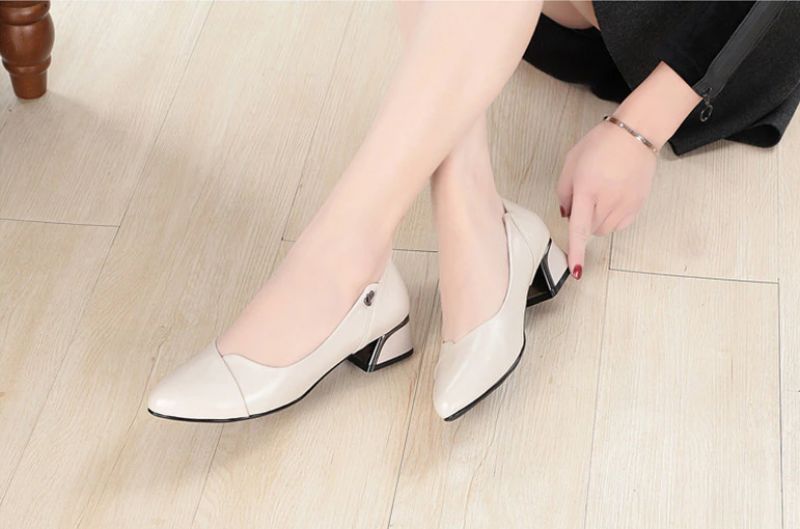Delfina Dames Leren Dress Pumps Schoenen - Zwart