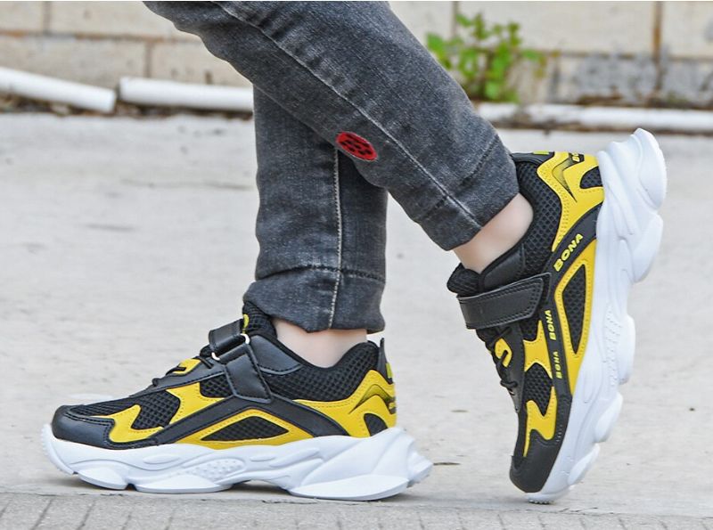Demian Jongens Hardloopschoenen - Bruin