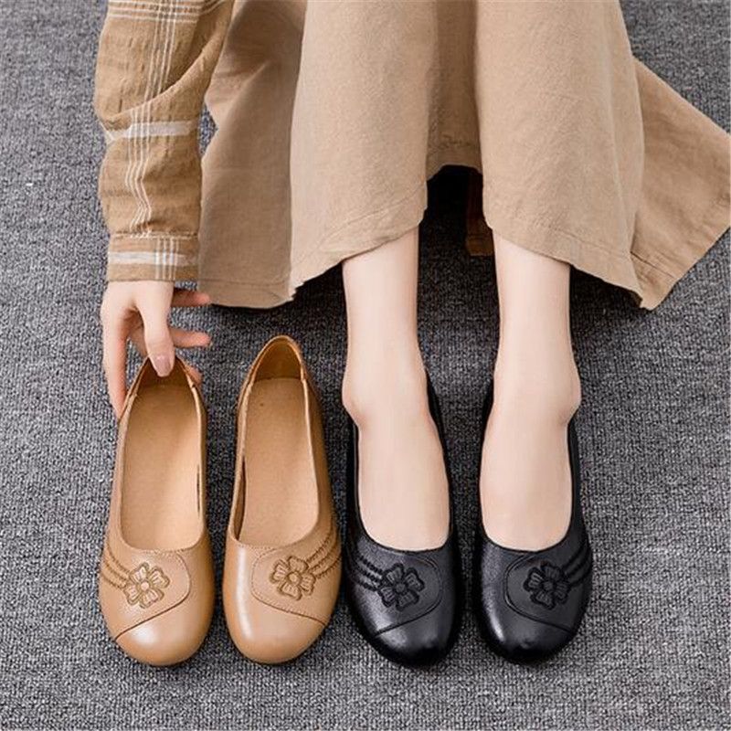 Dianna Dames Geborduurde Zachte Leren Instappers Loafers - Kaki