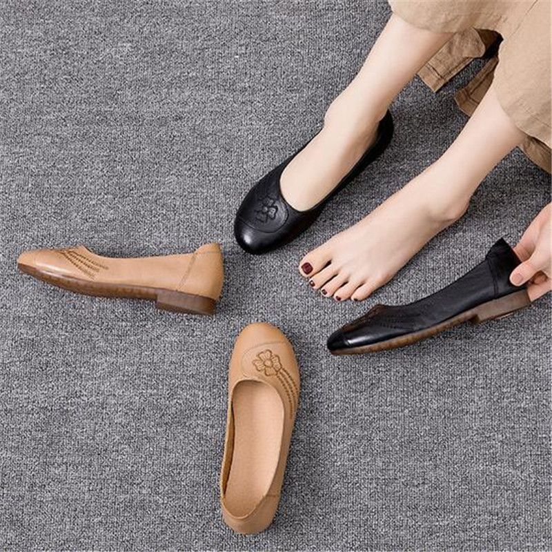 Dianna Dames Geborduurde Zachte Leren Instappers Loafers - Kaki