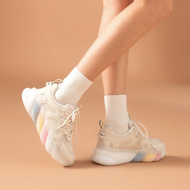 Dreamy Dames Multicolor Sneakers - Beige