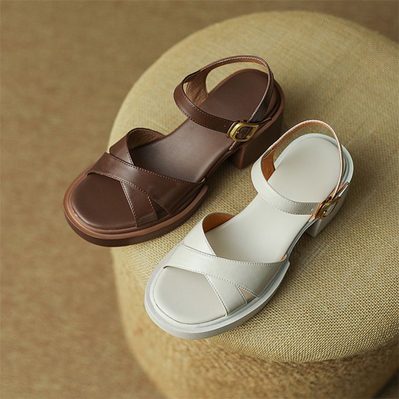 Eladia Dames Patent Leren Sandalen - Bruin