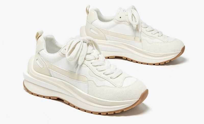 Fergie Dames Sneaker - Beige