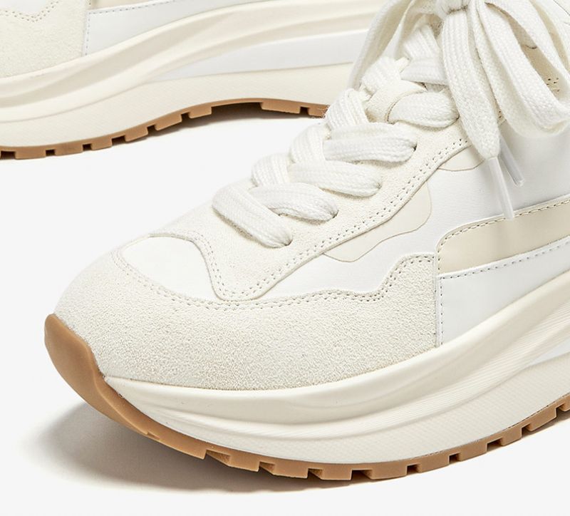 Fergie Dames Sneaker - Beige