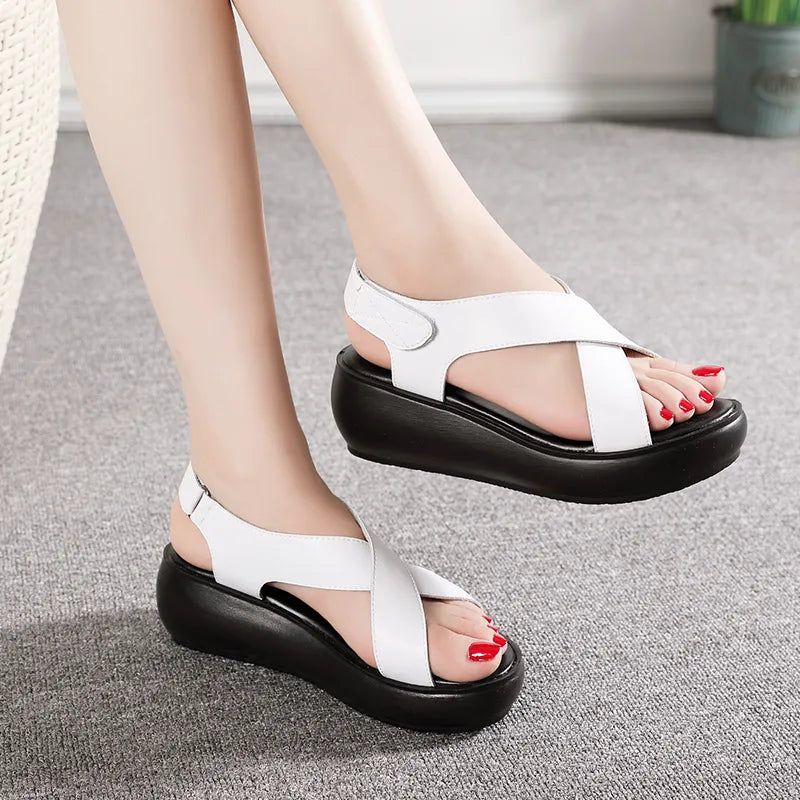 Finita Dames Wedges Sandaal - Zwart