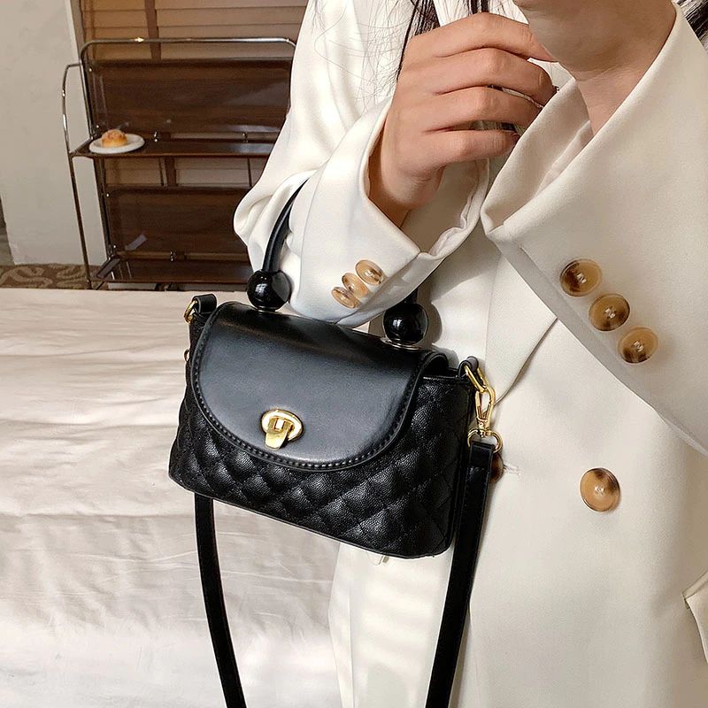 Fitty Dames Gewatteerde Leren Handtas - Zwart