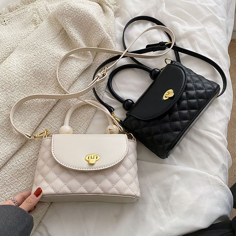 Fitty Dames Gewatteerde Leren Handtas - Zwart