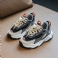 Grijs