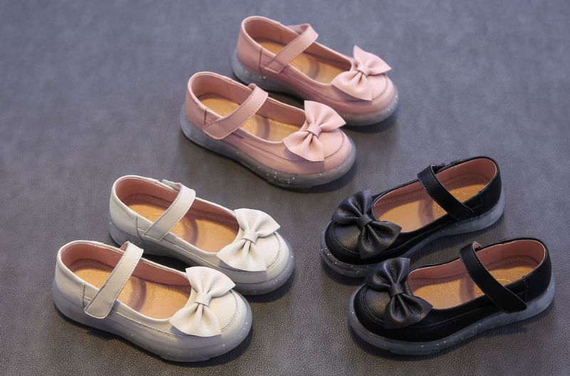 Karla Platte Schoenen Voor Meisjes - Zwart