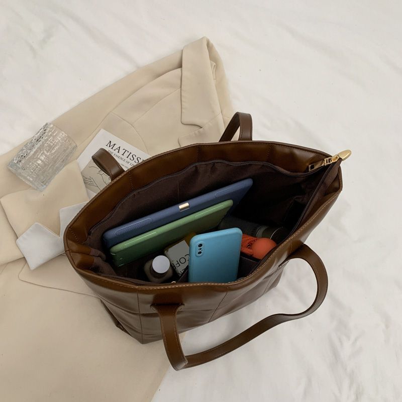Kata Dames Minimalistische Gewatteerde Handtas - Zwart