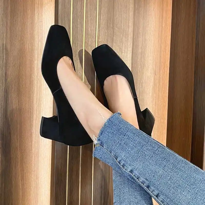 Kendra Dames Vierkante Teen Suède Pumps Schoenen - Zwart