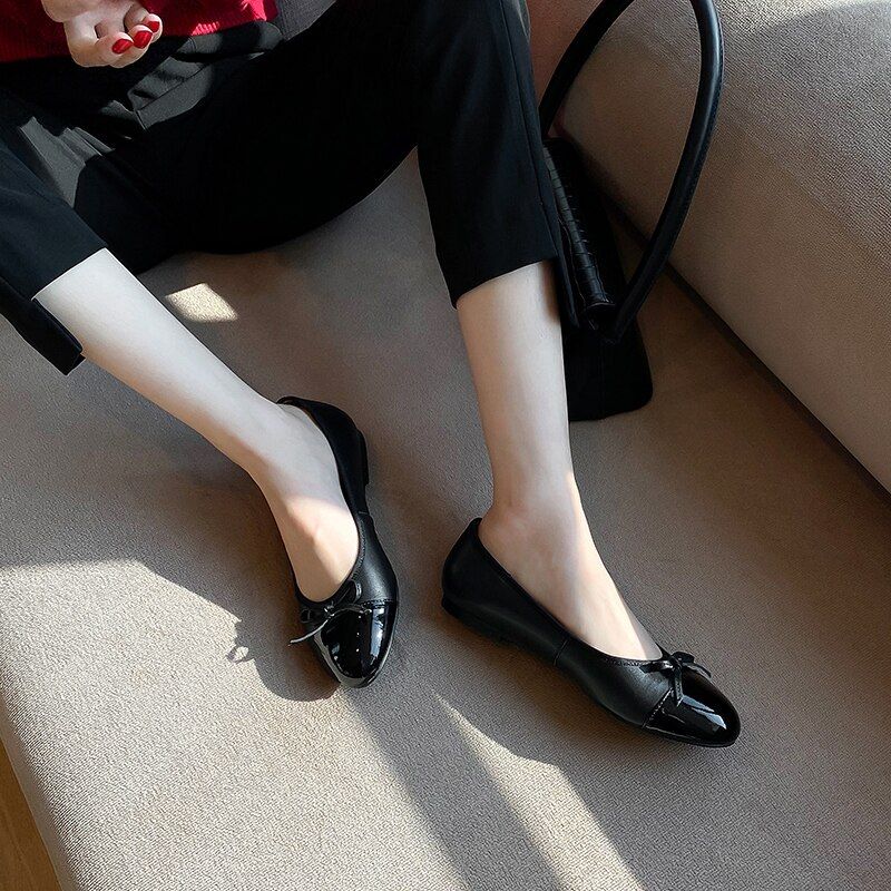 Klara Platte Leren Schoenen Voor Dames - Bruin