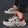 Grijs
