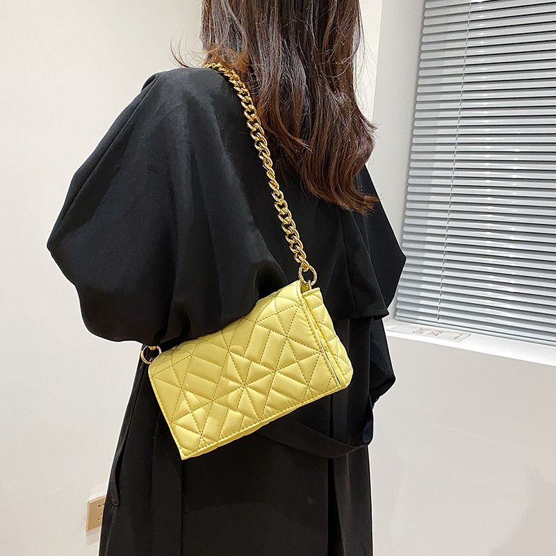 Latty Dames Minimalistische Gewatteerde Flap Handtas - Bruin