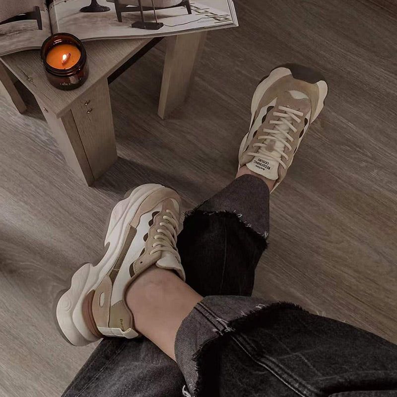 Levi Dames Suède Leren Platform Sneaker - Abrikoos