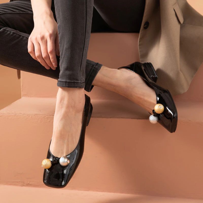 Lucrecia Platte Leren Loaferschoenen Voor Dames - Zwart