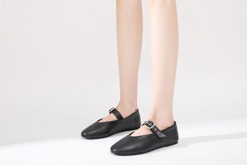 Lucy Dames Puntige Teen Ballet Platte Schoenen - Zwart