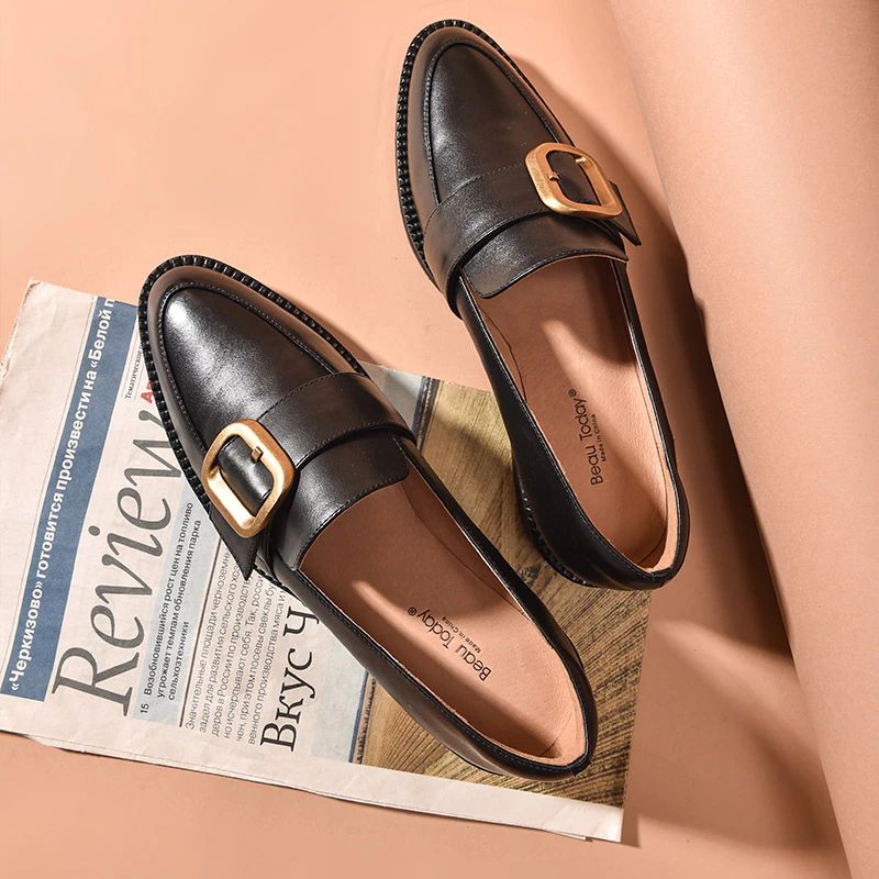 Mallet Damesschoenen Met Platte Leren Loafers - Zwart
