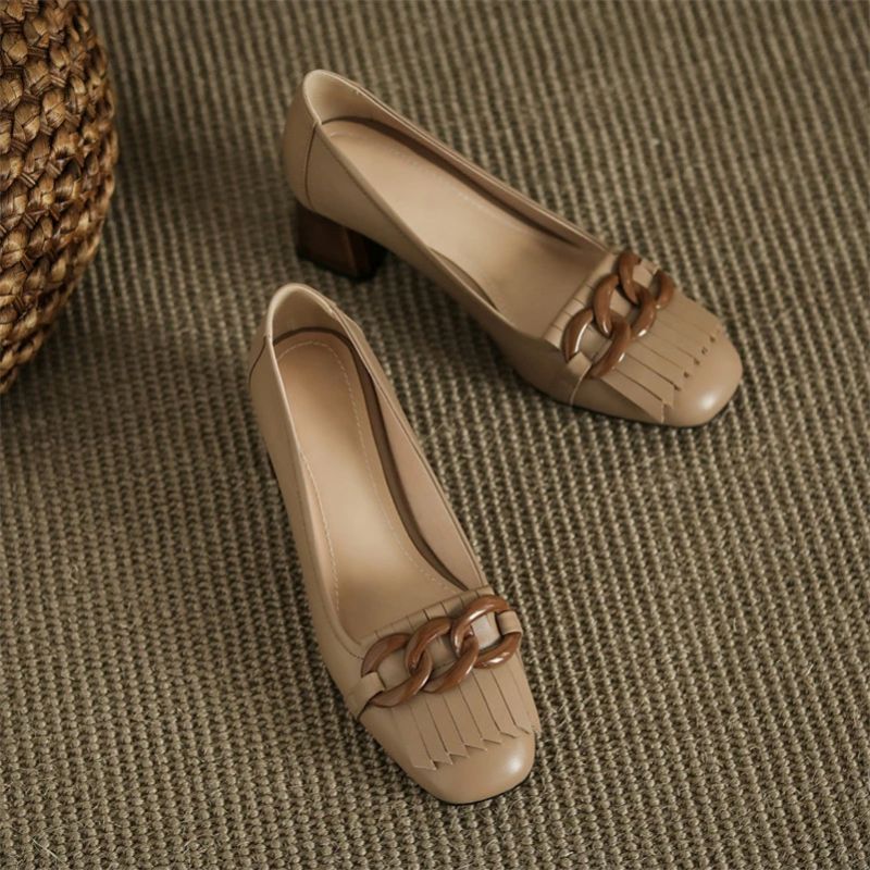 Marbella Dames Hoge Vierkante Hak Pumps - Beige