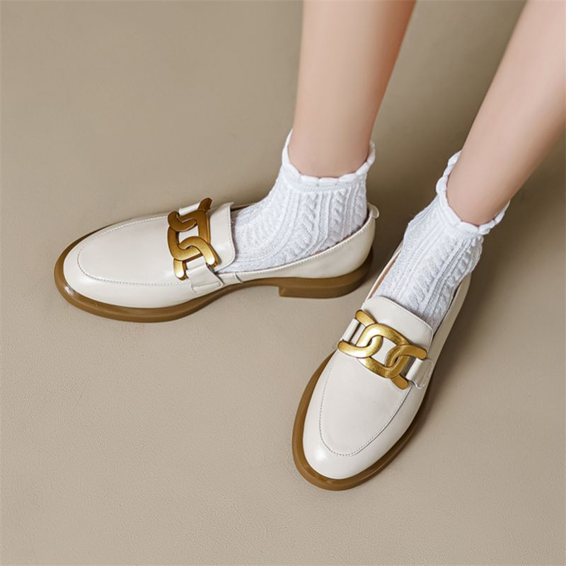 Mariana Leren Loafers Voor Dames Met Metalen Decoratie - Zwart